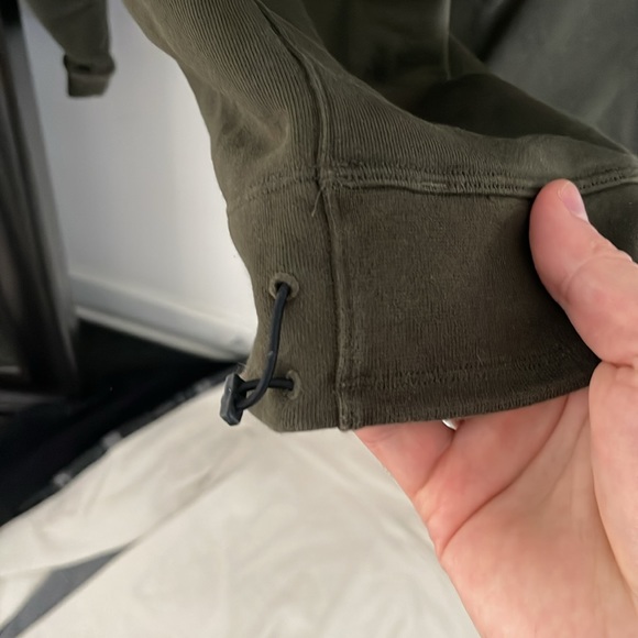 Lululemon crewneck oversized sweater in olive - large - Picture 6 of 7